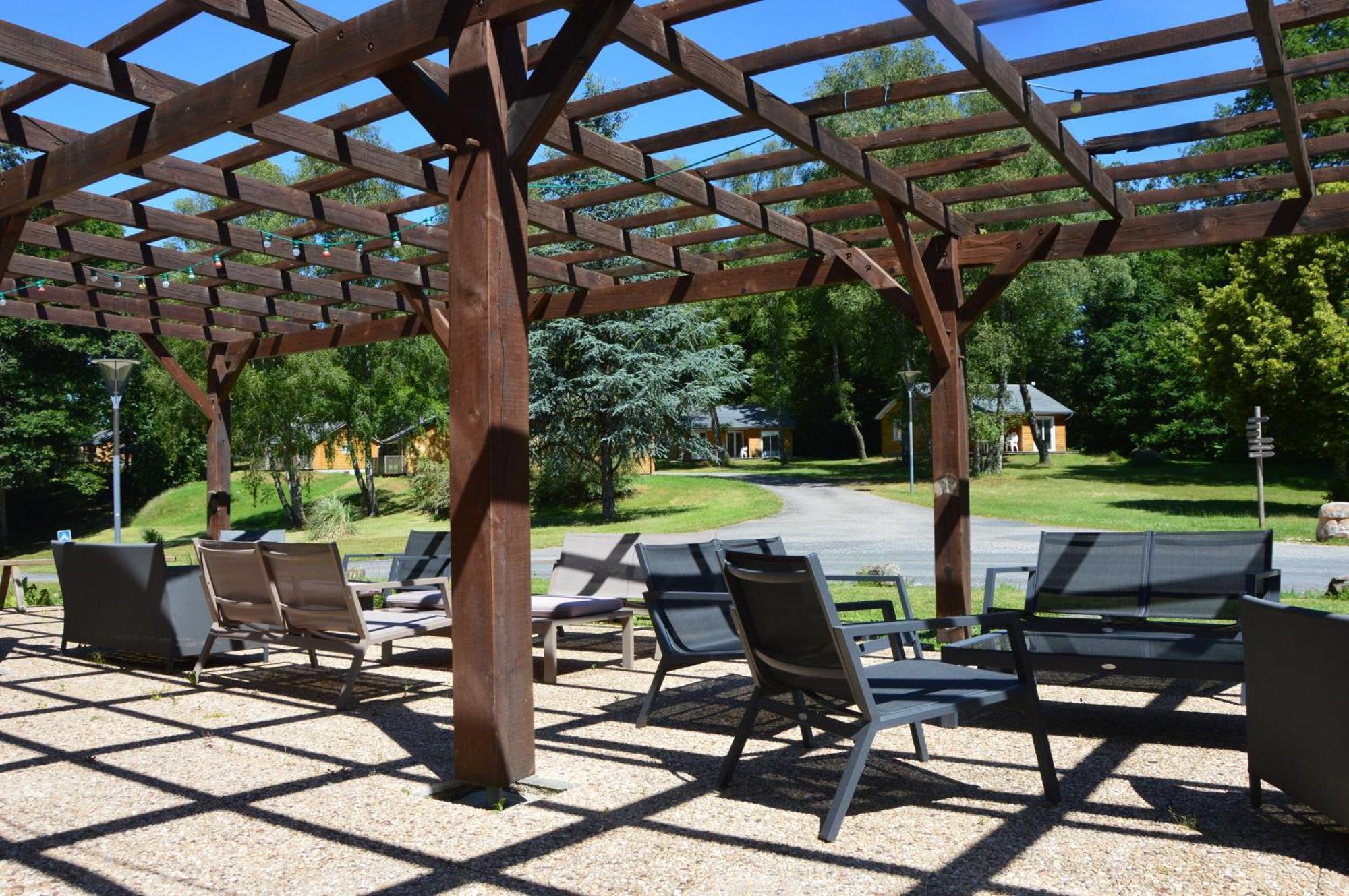 Domaine Des Etangs De Taysse Hotel Espagnac Exterior foto